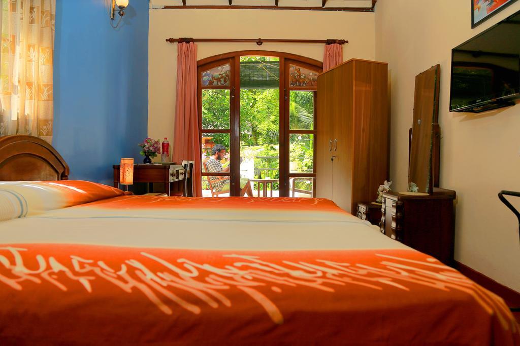 Holiday Nest Bed & Breakfast Wadduwa Exteriör bild